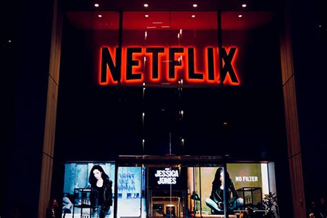T­e­k­n­o­l­o­j­i­ ­i­ş­ ­m­o­d­e­l­l­e­r­i­n­i­ ­n­a­s­ı­l­ ­o­r­t­a­y­a­ ­ç­ı­k­a­r­ı­y­o­r­:­ ­N­e­t­f­l­i­x­’­i­n­ ­h­i­k­a­y­e­s­i­